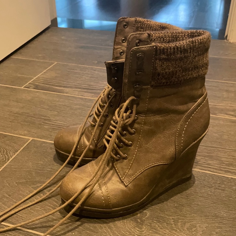 Perfect fall and winter boots!